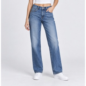 Jeans de mezclilla de cintura alta para mujer, de pierna recta, con túnel frontal ancho para cinturón, azul medio, al por mayor - Product Image 1
