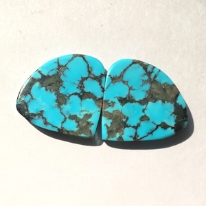 Cabujón de piedras preciosas sueltas naturales turquesa, forma de pera increíble para la fabricación de joyas de calidad, efectos ópticos, cambio de Color - Product Image 1