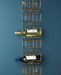 Élégant porte-bouteilles en fil métallique noir avec un design élégant en forme d'ours, parfait pour les mariages et la décoration de bar en gros - Product Image 4