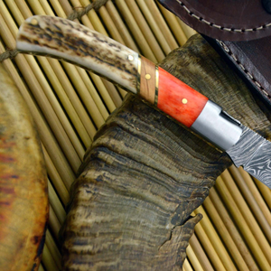 Cuchillo Plegable Imperial de Acero de Damasco con Hoja de Punta Caída y Mango Rojo para Camping - Product Image 5