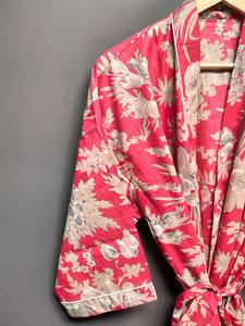 Bata Kimono de Algodón Suave y Transpirable con Estampado Digital de Dibujos Animados para Mujer, Camisón de Verano Hecho a Mano con Cuello en V y Elástico, de Naaz Textile - Product Image 4