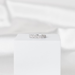 แหวนเพชรแล็บ 0.50 กะรัต แบบครึ่งวง 14K ทองคำขาว แหวนซ้อนได้ ดีไซน์เรียบหรูสำหรับงานแต่งงาน เครื่องประดับชั้นดี - Product Image 1