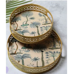 Plateau de service en bois d'acacia de taille moyenne pour la cuisine, la table, les dîners, les cadeaux de Noël et de mariage - Product Image 6
