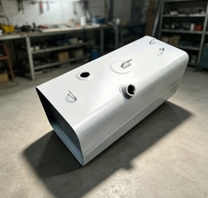 Réservoir de carburant diesel en acier inoxydable de style Isuzu WAI TICK MALAYSIA de qualité supérieure pour les camions ELF Forward et GIGA - Product Image 1