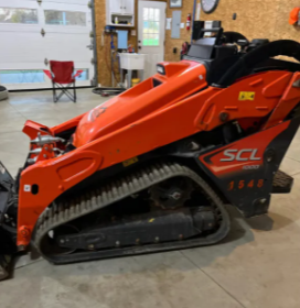 รถตักล้อยางขนาดเล็ก KUBOTA SCL1000 ปี 2025 แบบยืนขับ  ถังตักปรับปรุงใหม่ - Product Image 6