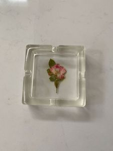 Premium Durable Resin Ashtray With Smooth <b>Polished</b> Surface For Contemporary Living Room Decoration - Product Image 3