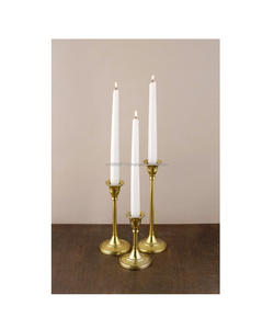 Bougeoir élégant en laiton au look antique pour ajouter une élégance intemporelle aux intérieurs classiques ou au style festif de la maison - Product Image 2