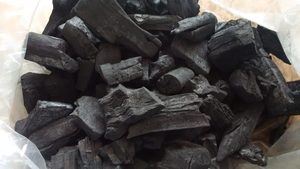 Palo de carbón Binchotan ecológico de alta calidad, exportación directa del fabricante para café, barbacoa, bulto de madera dura de Vietnam - Product Image 3