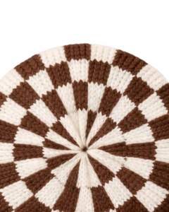 Gorro de punto personalizado con diseño de tablero de ajedrez marrón y blanco, gorro de invierno cálido con puño, gorro de punto acrílico suave, unisex, estilo urbano. - Product Image 6