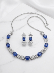 Collection Saphir Eclipse – Ensemble Collier et Boucles d'Oreilles en Or Massif 14K avec Diamants de Laboratoire Taille Brillant Certifiés par un Certificat Tierce Partie – Luxe - Product Image 3