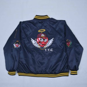 Veste d'hiver streetwear en nylon satiné matelassé de qualité supérieure avec logo personnalisé, col côtelé, veste bomber brodée de style universitaire - Product Image 6