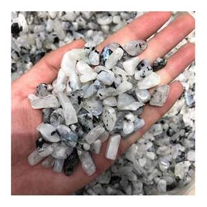 Venta al por mayor Crystal Rainbow Moonstone Agate Chips de piedras preciosas naturales de la mejor calidad para Feng Shui y Love de AAMEENA AGATE - Product Image 3