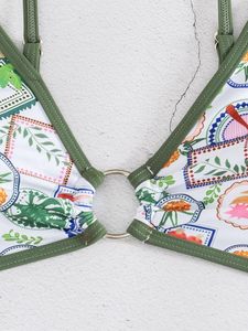 Pedidos al por mayor de bikinis con estampado tropical y ribete verde. Directo de fábrica, OEM, etiquetas personalizadas y envío B2B rápido a todo el mundo. - Product Image 6