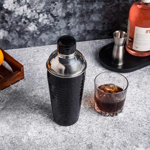 Juego de Coctelera de Acero Inoxidable con Colador Incorporado, Diseño Martillado Brillante Resistente al Óxido para Bar en Casa, Fiestas y Barmanía - Product Image 1