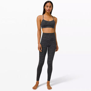 Conjunto de Yoga para Mujer de Primera Calidad con Diseño Moderno, Venta al Por Mayor, Talla Personalizada en Diferentes Colores - Product Image 1