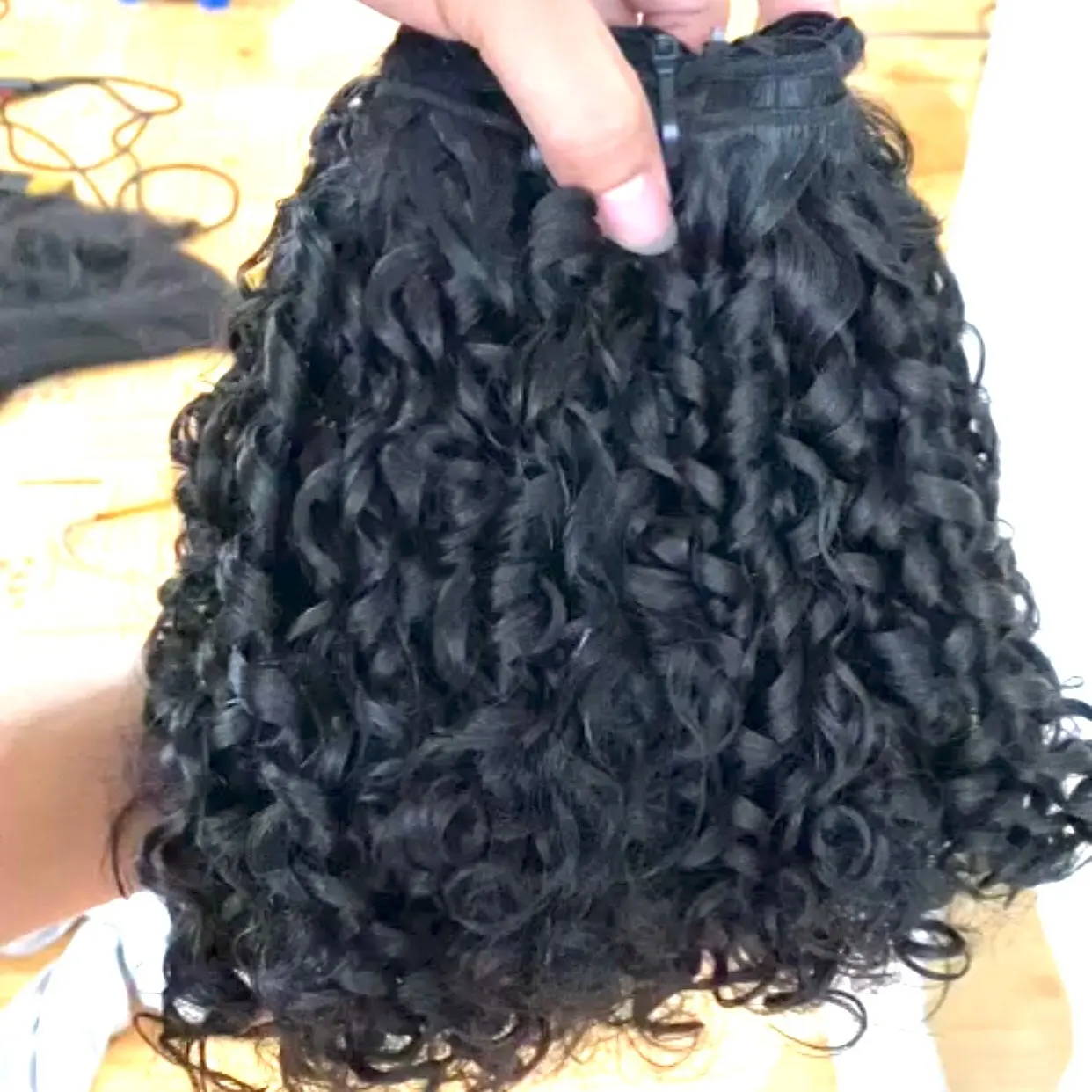 [Nuovo modello] punta torsione capelli ricci Weftmachine estensioni 100% naturale reale capelli neri