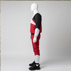 Conjunto Deportivo Ligero Unisex Rojo, Blanco y Negro, Estampado, con Capucha y Cordón Ajustable, Transpirable, de Poliéster, para Otoño - Product Image 4