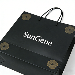 Sac cadeau promotionnel en papier kraft écologique avec design imprimé personnalisé pour la vente au détail de vêtements - Product Image 3