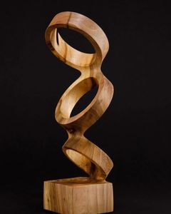 Sculpture en bois vintage sculptée à la main, statue décorative en bois pour la décoration intérieure de la maison, du temple, de l'hôtel, du bureau - Product Image 4