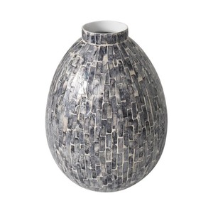 Jarrón de Estilo Costero en Negro con Madreperla - Product Image 2