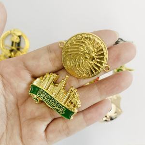 Épingles à revers personnalisées de haute qualité avec logo, badges en métal, broches, écussons pour uniformes et blazers - Product Image 4