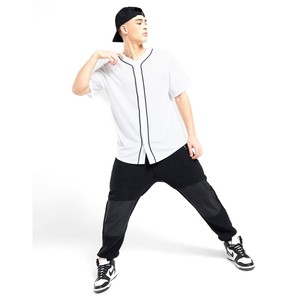 Conjunto de Uniforme de Béisbol sin Mangas con Cuello en V, Antibacteriano, con Estampado Digital para Hombre, de Poliéster con Rayas Finas, Personalizable, en Blanco y Negro - Product Image 1