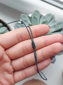 Collar de Macramé Hecho a Mano, Colgante de Labradorita Estilo Boho, Cordón Ajustable Color Verde Azulado, Joyería Curativa - Product Image 2