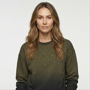 Sudadera corta de mujer con logotipo personalizado, conjunto de ropa de mujer de alta calidad, conjunto de pantalones de dos piezas, sudadera de algodón para mujer de marca - Product Image 1