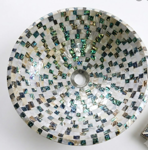 Vasque de salle de bain moderne ronde en nacre écologique, faite à la main, à poser sur comptoir - Product Image 1