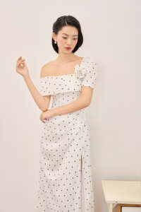 Robe longue asymétrique à pois en satin pour femme, modèle SKY LIGHT, épaules dénudées, à une épaule KD77 - Product Image 5