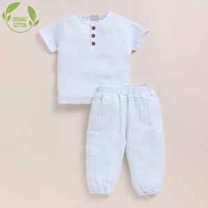 Conjunto de camiseta Henley de manga corta de muselina orgánica de calidad superior con pantalón de Salón-Icemelt - Product Image 1