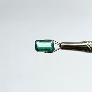 มรกตสีเขียวทรงแปดเหลี่ยม 3.41 กะรัต จากแซมเบีย พลอยหลวม - Product Image 4