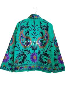 Manteau Bohème Vert Émeraude Brodé pour Femmes Grandes Tailles, Manches Longues, Col Montant, Vêtement d'Automne, Motif Floral Fait Main - Product Image 2