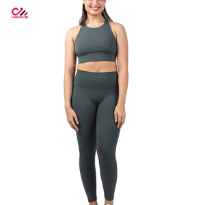 ชุดโยคะออกกำลังกายลำลองดีไซน์ใหม่ทันสมัยสำหรับผู้หญิง คุณภาพสูง ระบายอากาศได้ดี น้ำหนักเบา ไซส์ใหญ่ โลโก้ด้านหน้า ชุด 2 ชิ้น - Product Image 1