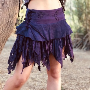 กระโปรงสไตล์โบฮีเมียนพิกซี่ – กระโปรงมินิแบบหลายชั้นพลิ้วไหว เหมาะสำหรับงานเทศกาลดนตรี สไตล์โบฮีเมียนที่เต็มไปด้วยพลัง - Product Image 1