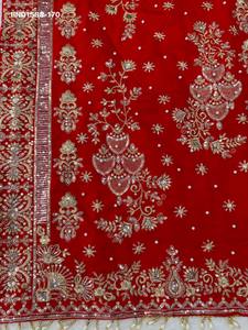 Traje de seda romana de diseño de alta calidad con bordado de hilo y lentejuelas, adornos de remaches, encaje Moti y Latkan, conjunto rojo de traje, pantalón palazzo y dupatta, proveedor de la India. - Product Image 4