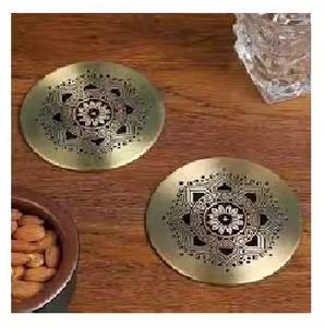 Juego de posavasos de metal duradero para bebidas, protector de mesa resistente al calor para cocina y comedor - Product Image 2