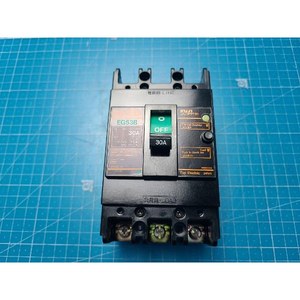 Interruptor Diferencial Fuji EG53B 30A Usado Como Está, Piezas de Equipos Semiconductores de Época - Product Image 6