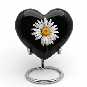Urna de cremación para mascotas en forma de corazón negro con huellas doradas de pata, diseño personalizado, urna de recuerdo para cenizas de mascotas. - Product Image 4