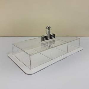 Elegante Caja de Chocolate de Vidrio con Borde Metálico Dorado, Caja Rectangular de Lujo para Guardar Chocolate - Product Image 4