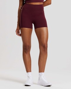 Últimos pantalones cortos personalizados color cereza oscuro para mujer, pantalones cortos de cintura alta para mujer, transpirables, que absorben el sudor, para fitness y entrenamiento. - Product Image 1