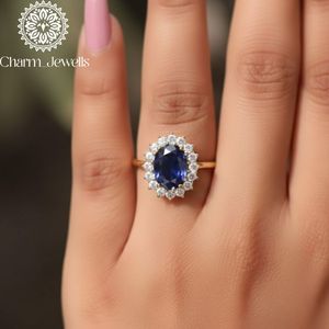 Bague de fiançailles pour femme Charm_Jewells plaquée or rose, moissanite taille ovale, sertissage pavé, style floral, design classique - Product Image 3