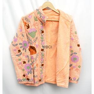 เสื้อแจ็คเก็ตผ้าฝ้ายอินเดียลายทางปักมือแบบซูซานี แขนสั้น ตัดเย็บด้วยมือสำหรับผู้หญิง เนื้อผ้านุ่ม - Product Image 2