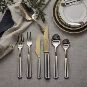 Ensemble de couverts en métal de luxe pour hôtel, pour une présentation et un style de table raffinés - Product Image 5