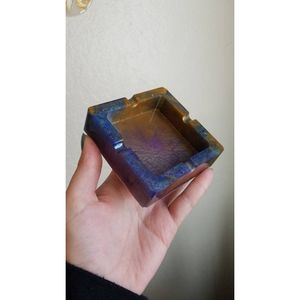 Cenicero de Resina Elegante y Lujoso, Bandeja Decorativa Moderna para Fumar, Porta Cigarrillos con Estilo, Ecológico para el Hogar, Oficina o Mesa - Product Image 1