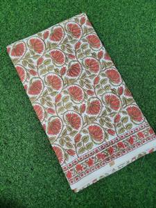 Tissu en coton respirant imprimé Mugal Butta, fait main en Inde, pour la confection de robes pour filles et femmes, idéal comme cadeau de couture. - Product Image 5