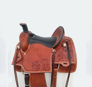 Selle de cheval en cuir pour l'équitation western, le roping et le reining, avec motif gaufré, ferrures en laiton et arceau en bois, de 15 à 17 pouces - Product Image 3