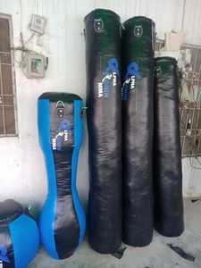 Meilleur sac de frappe lourd pour la boxe, le Muay Thai, le MMA et le kickboxing, en cuir PU durable avec semelle extérieure en EVA et fermeture éclair, idéal pour la salle de sport et la maison - Product Image 2