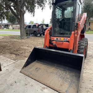 Chargeurs compactes diesel efficaces et polyvalents avec PLC et couple de charge élevé pour la construction et l'aménagement paysager en grandes quantités - Product Image 4