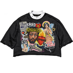 Camiseta extragrande de manga corta para hombre, estilo punk negro, top corto con estampado de cruz y letras, logotipo en la espalda, jersey de algodón con cuello redondo. - Product Image 2